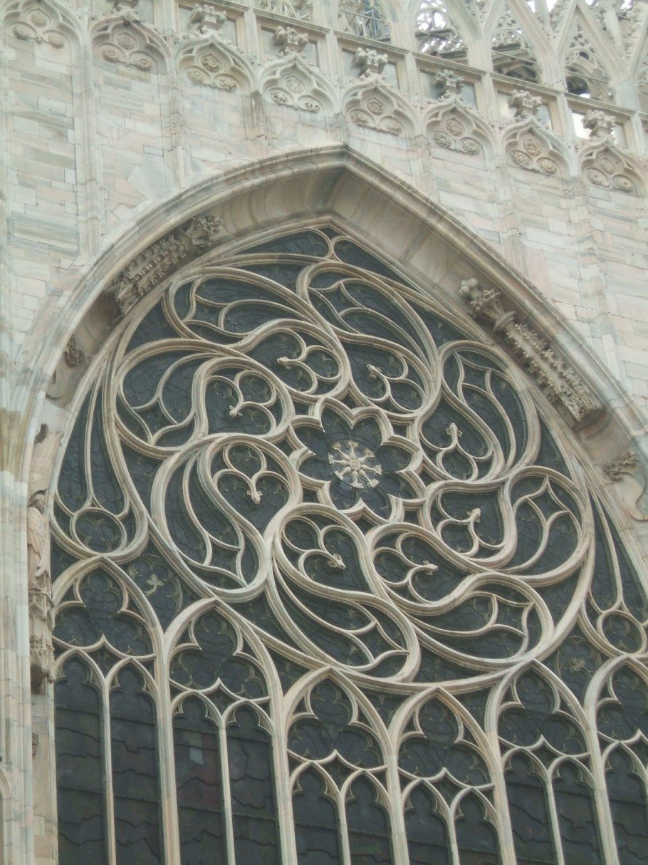 Окно роза готического собора