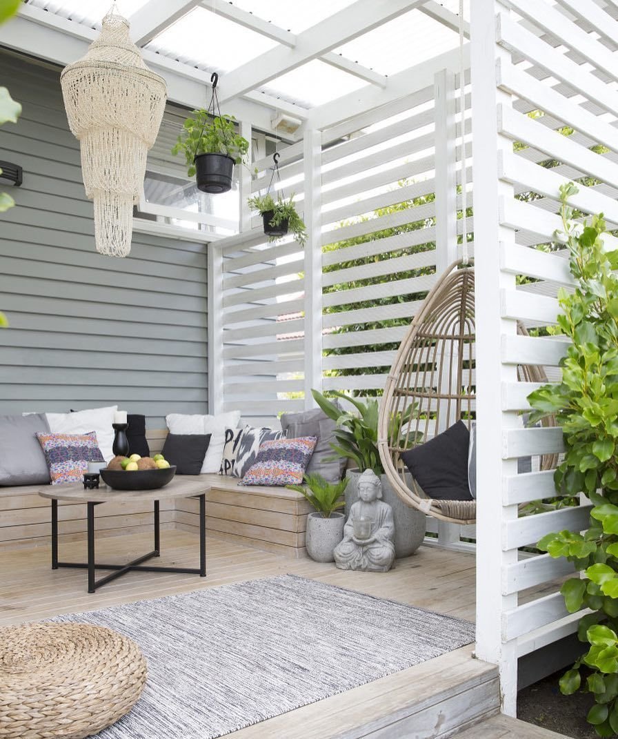 Пергола в скандинавском стиле