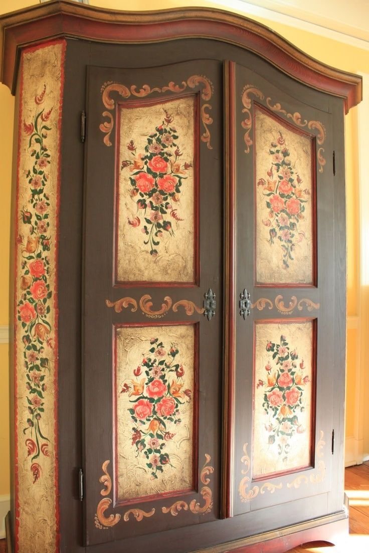 Расписная мебель Анастасии Немоляевой