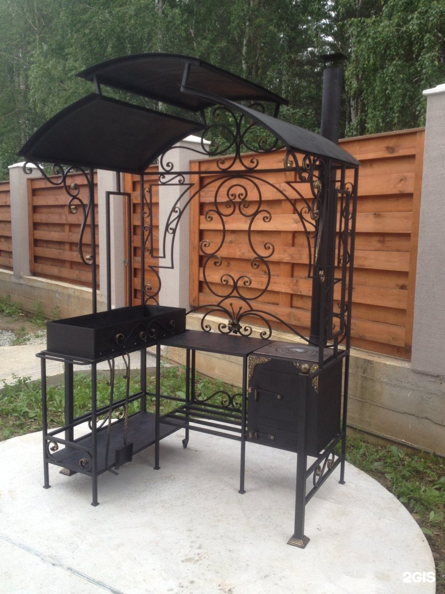 Барбекю с крышей
