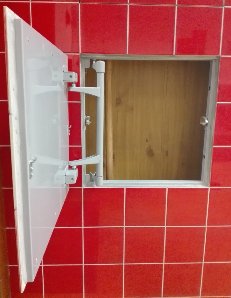 Экран под ванну из TECE профиля