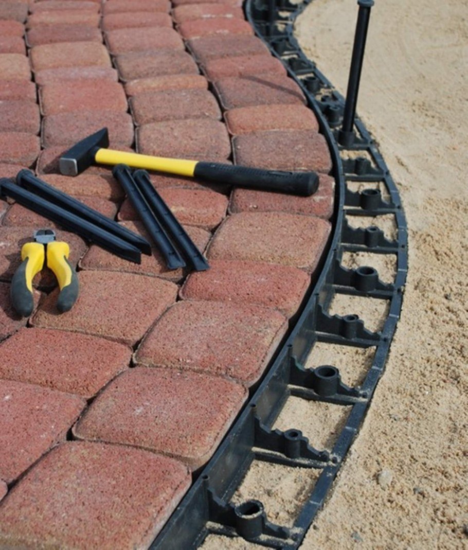 Бордюр Gidrolica line б-100.8.4.5 - пластиковый черный l1000