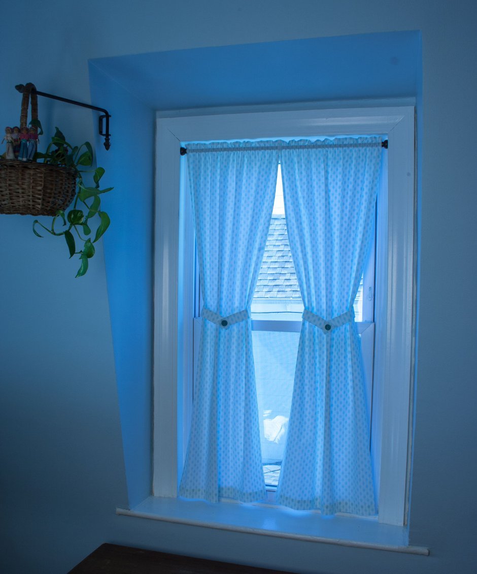 Шторы на балконную дверь