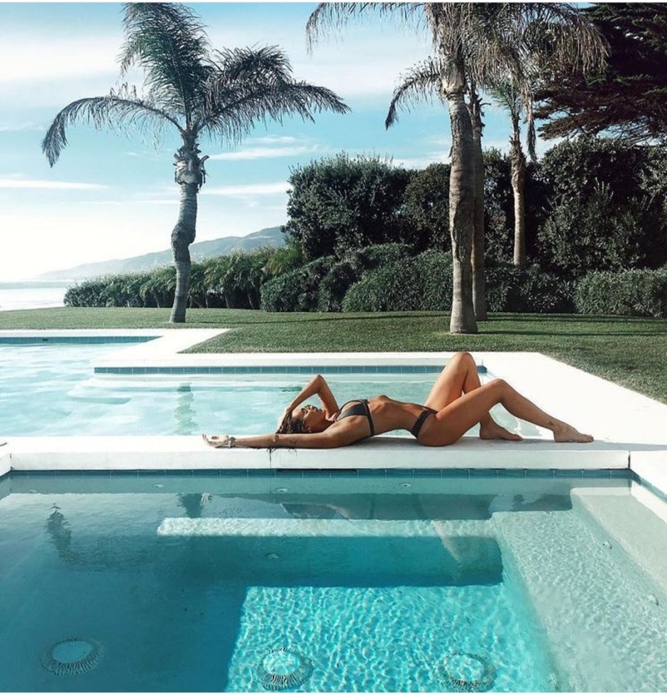 Возле бассейна