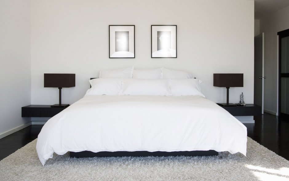 Комната с большой кроватью