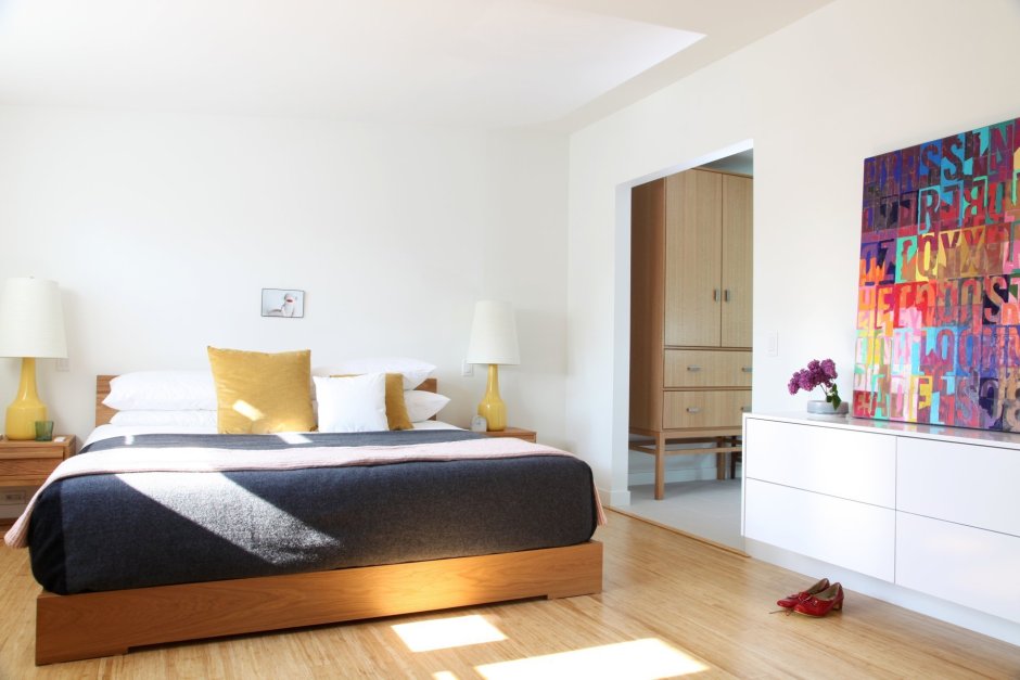 Кровать ночью