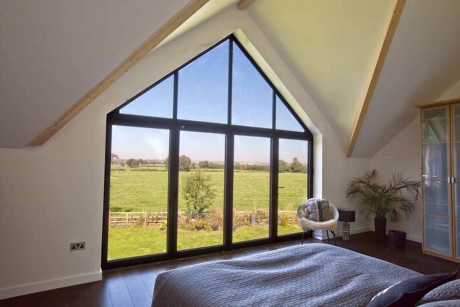 Мансарда двухскатной крыши интерьер