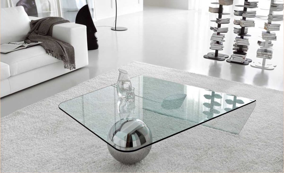 Журнальный столик из каленого стекла