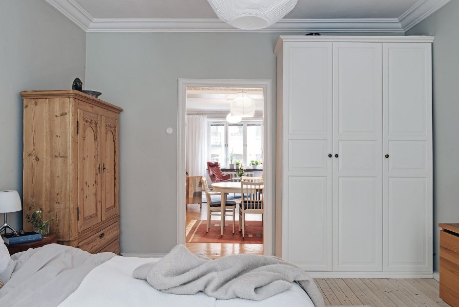 Шкаф в стиле Сканди