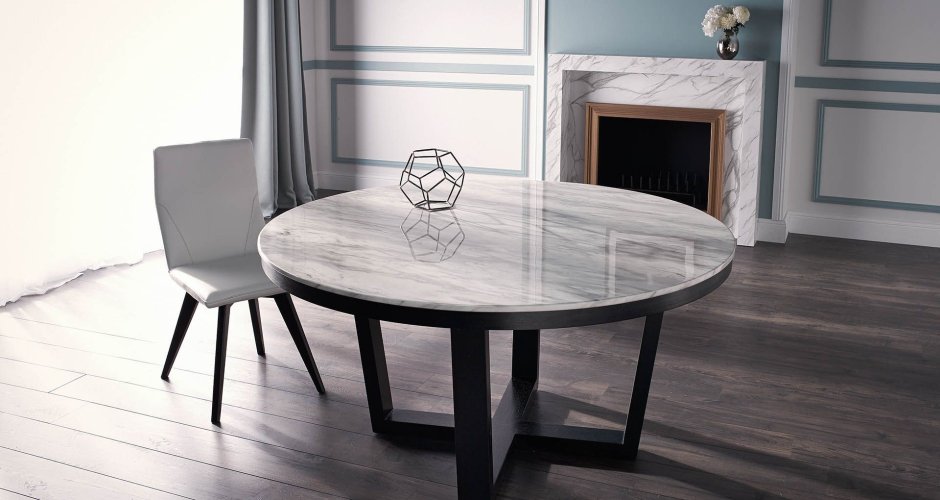 Стол обеденный Италия на металлической опоре