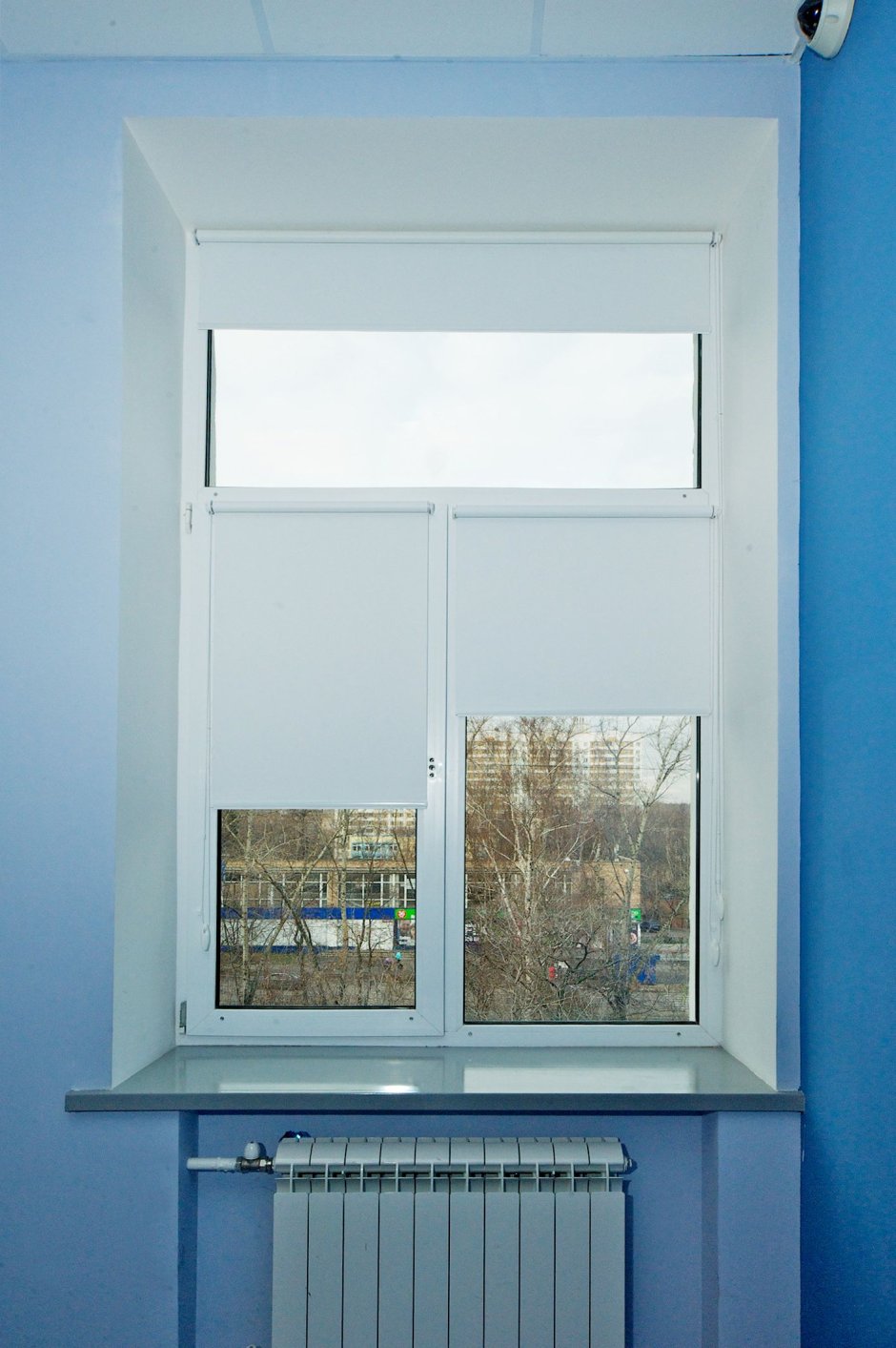 Жалюзи на окна с форточкой