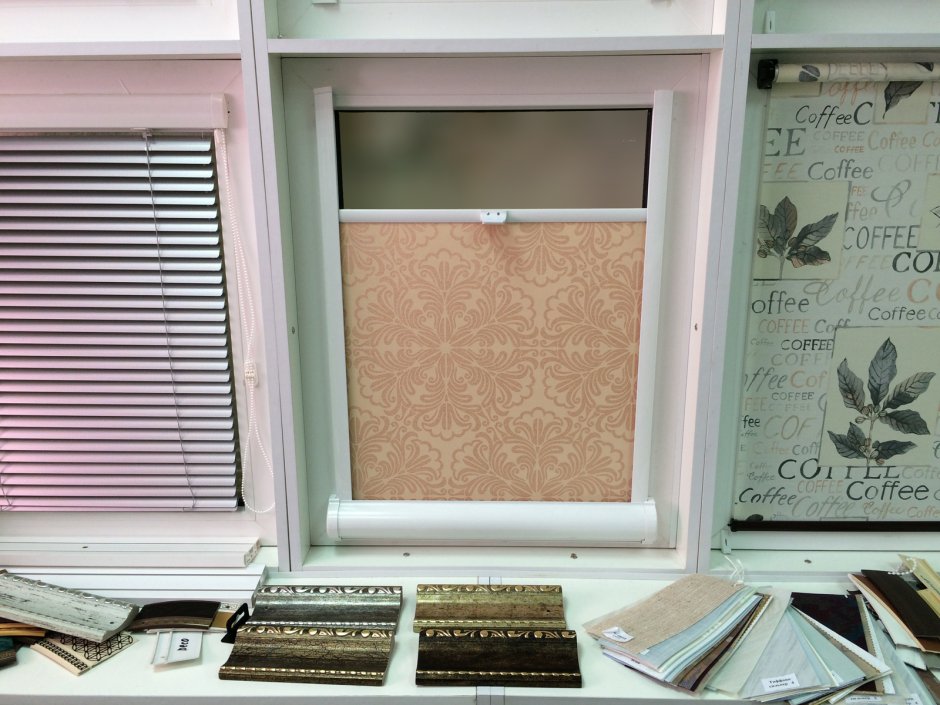 Жалюзи на пластиковые окна с форточкой