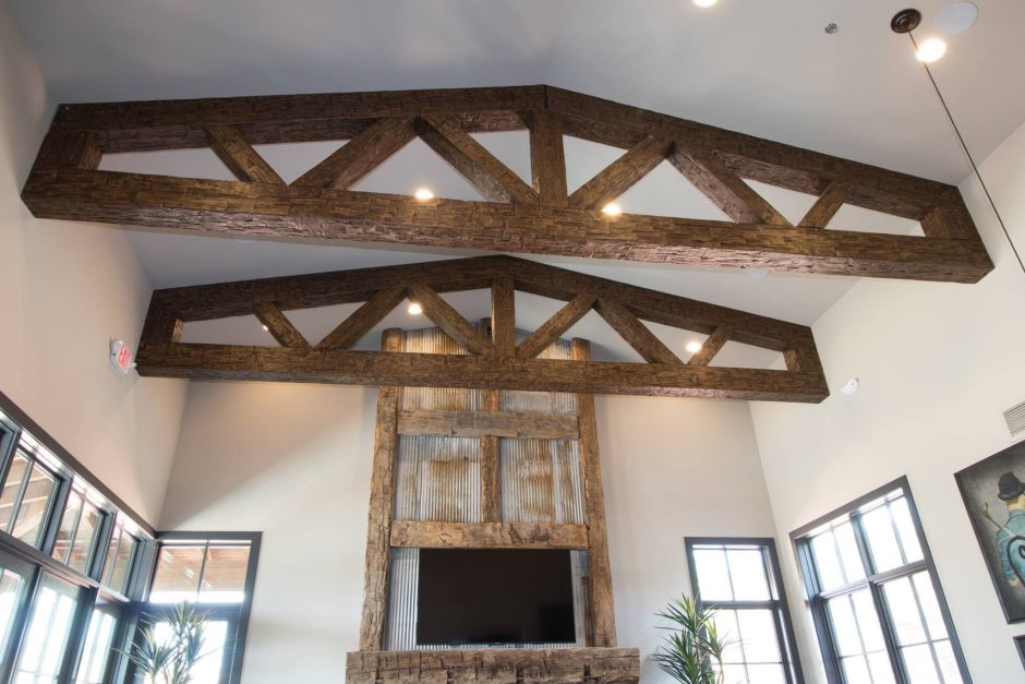 Фальшбалки в интерьере Шале