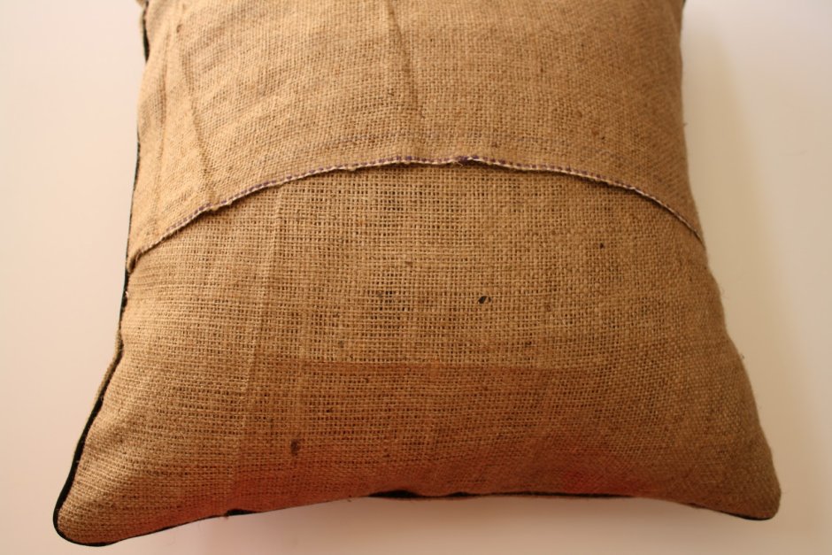 Диванные подушки рогожка