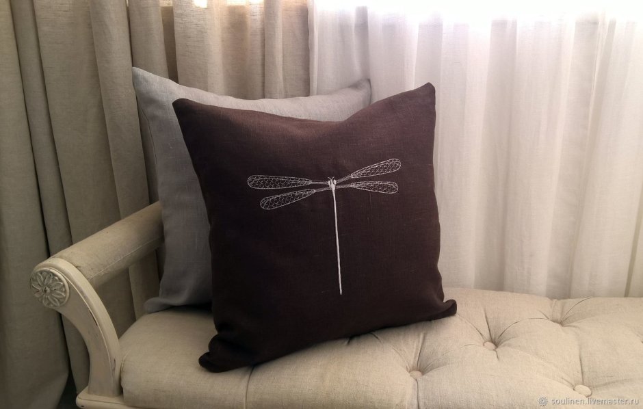 Сшить диванные подушки