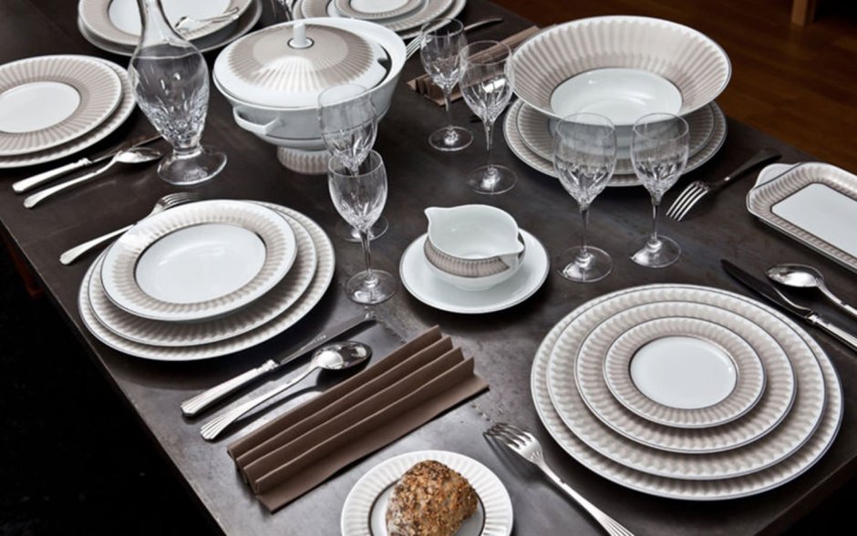 Столовый сервиз Dinnerware East vs West