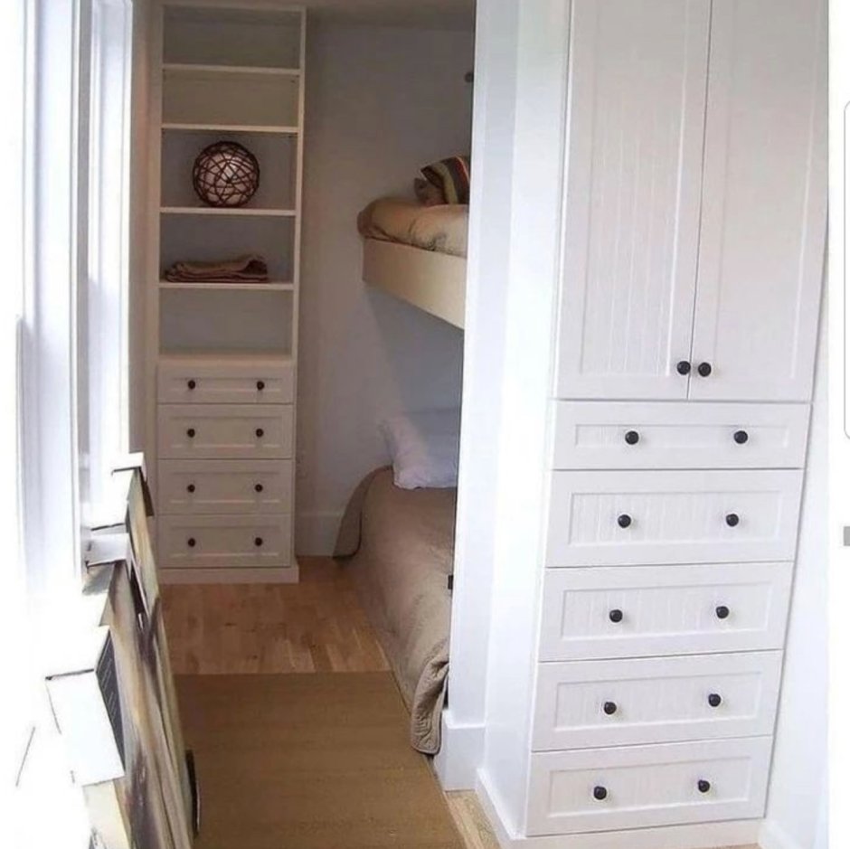 Маленькие шкафчики для комнаты