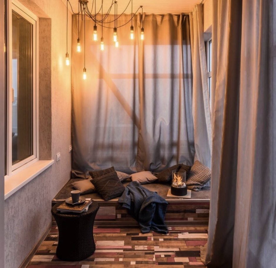 Карниз для штор на балкон потолочный