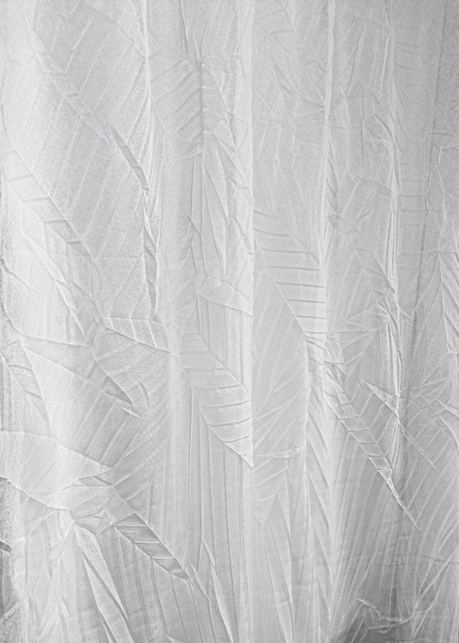 Тюль с листьями