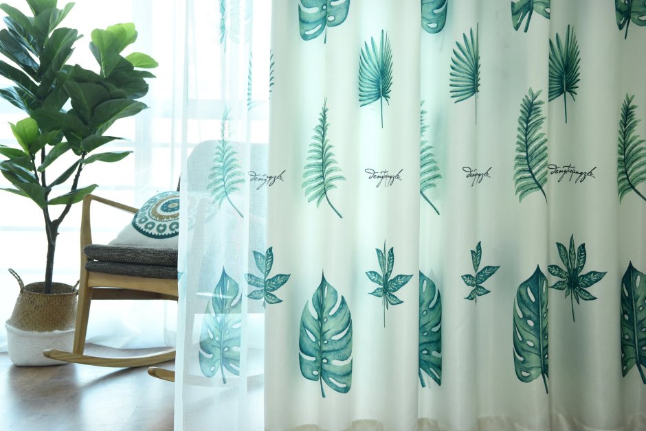 Шторы с тропическими листьями