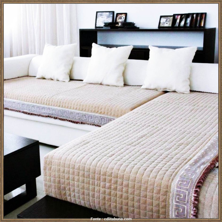 Плед на Угловом диване в интерьере