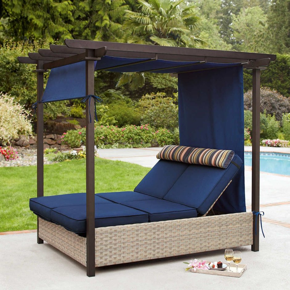 Беседка со спальным местом