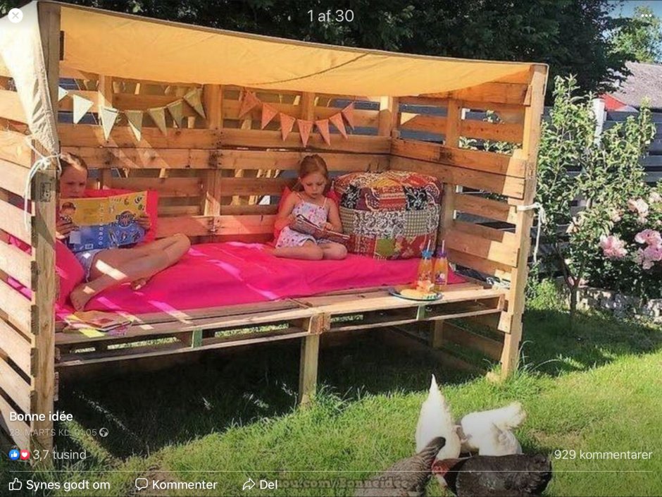 Детский домик из европоддонов