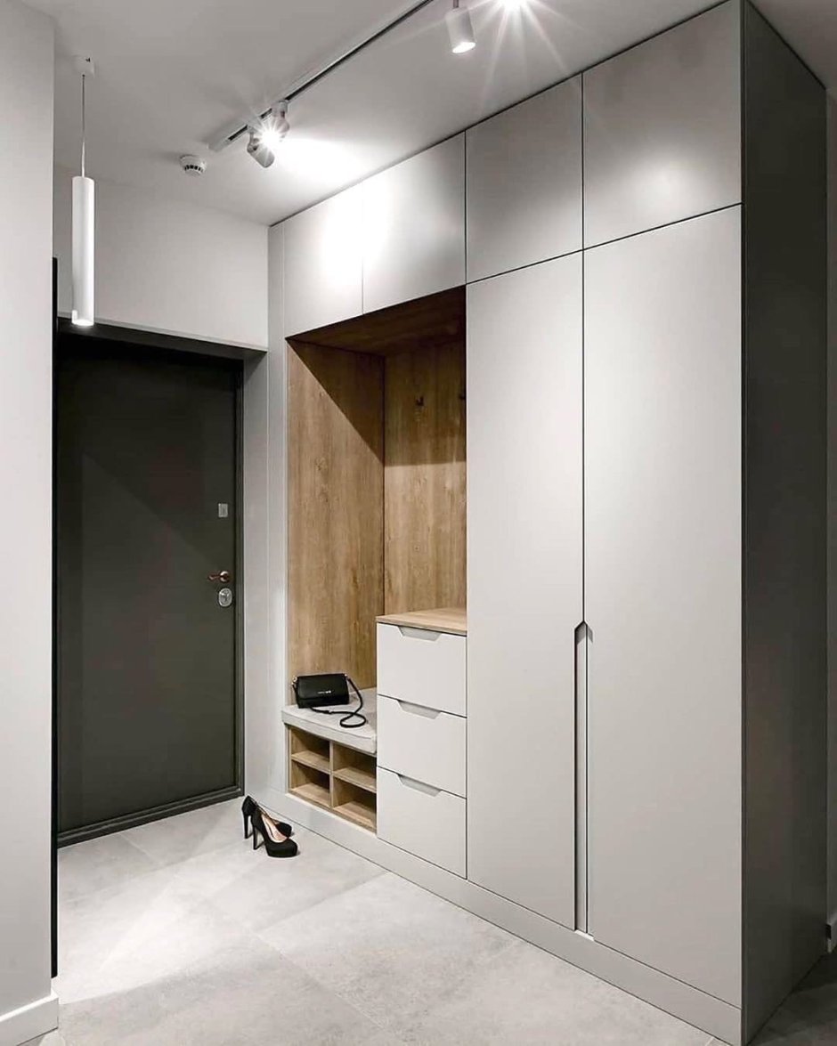 Шкаф в прихожую