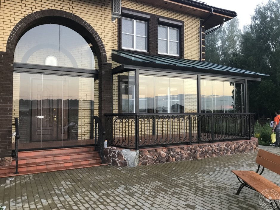 Арочное Безрамное остекление