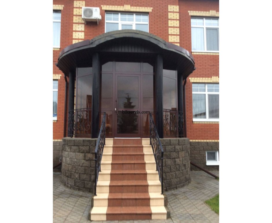 Входная группа в дом