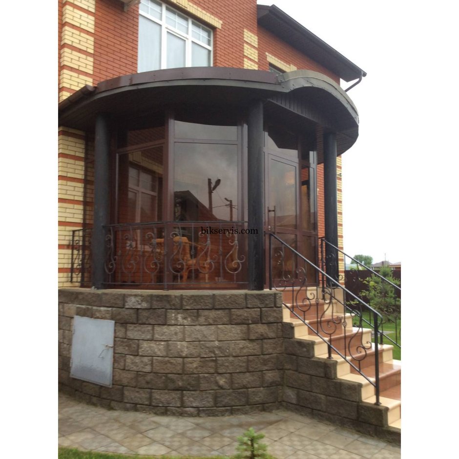 Застекленная входная группа