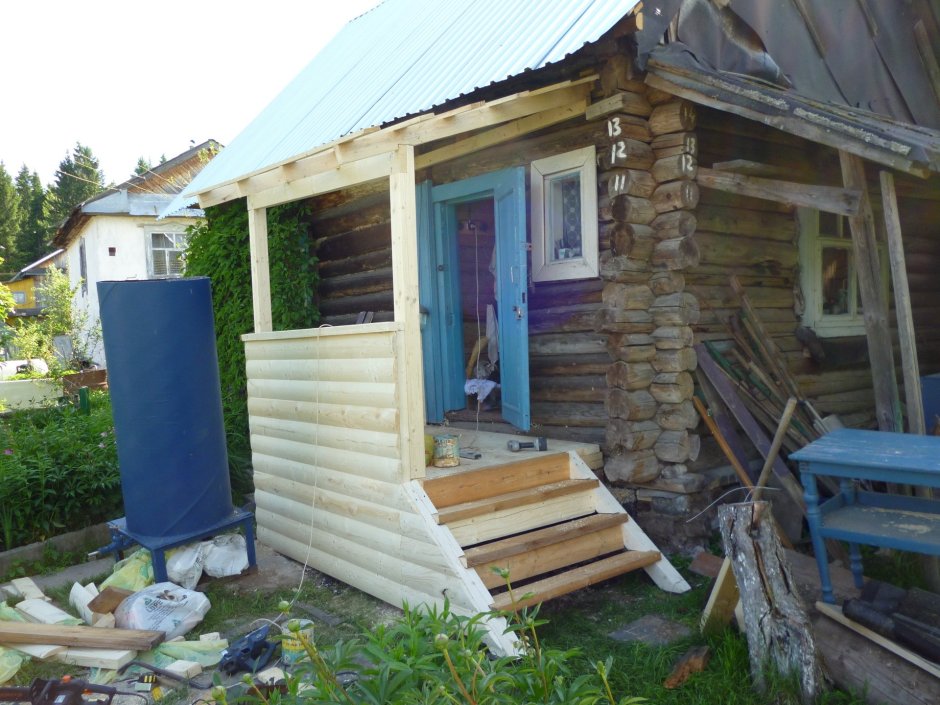 Крыльцо в деревенском доме