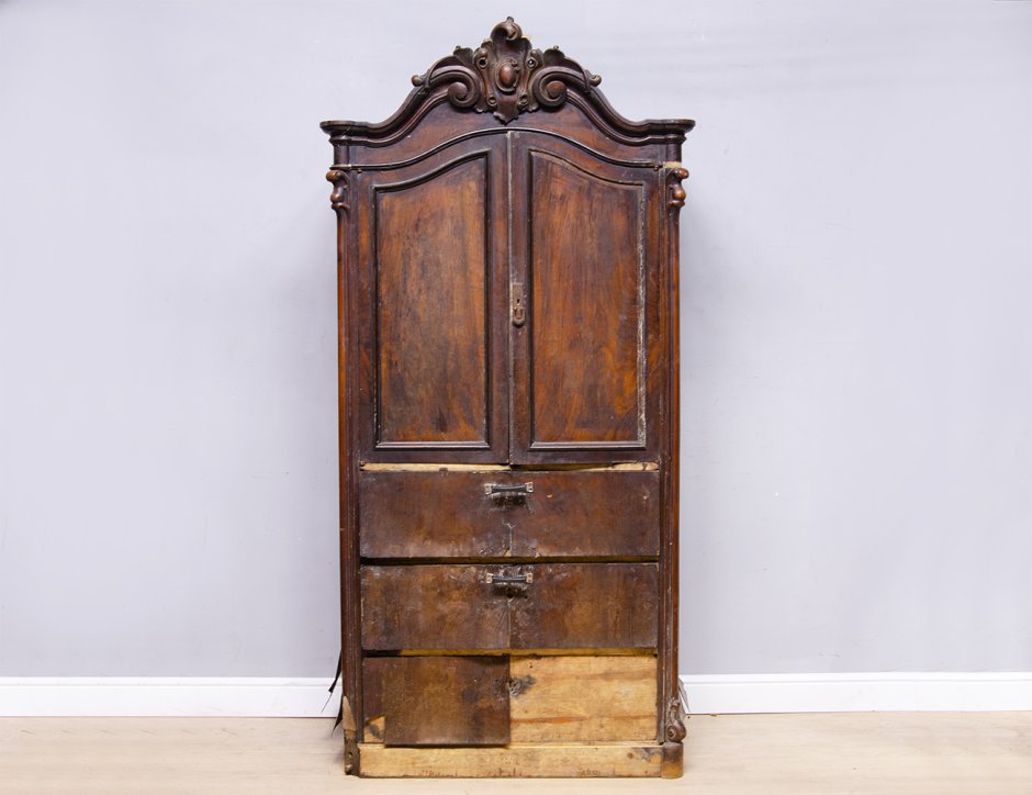 Шкаф монашка