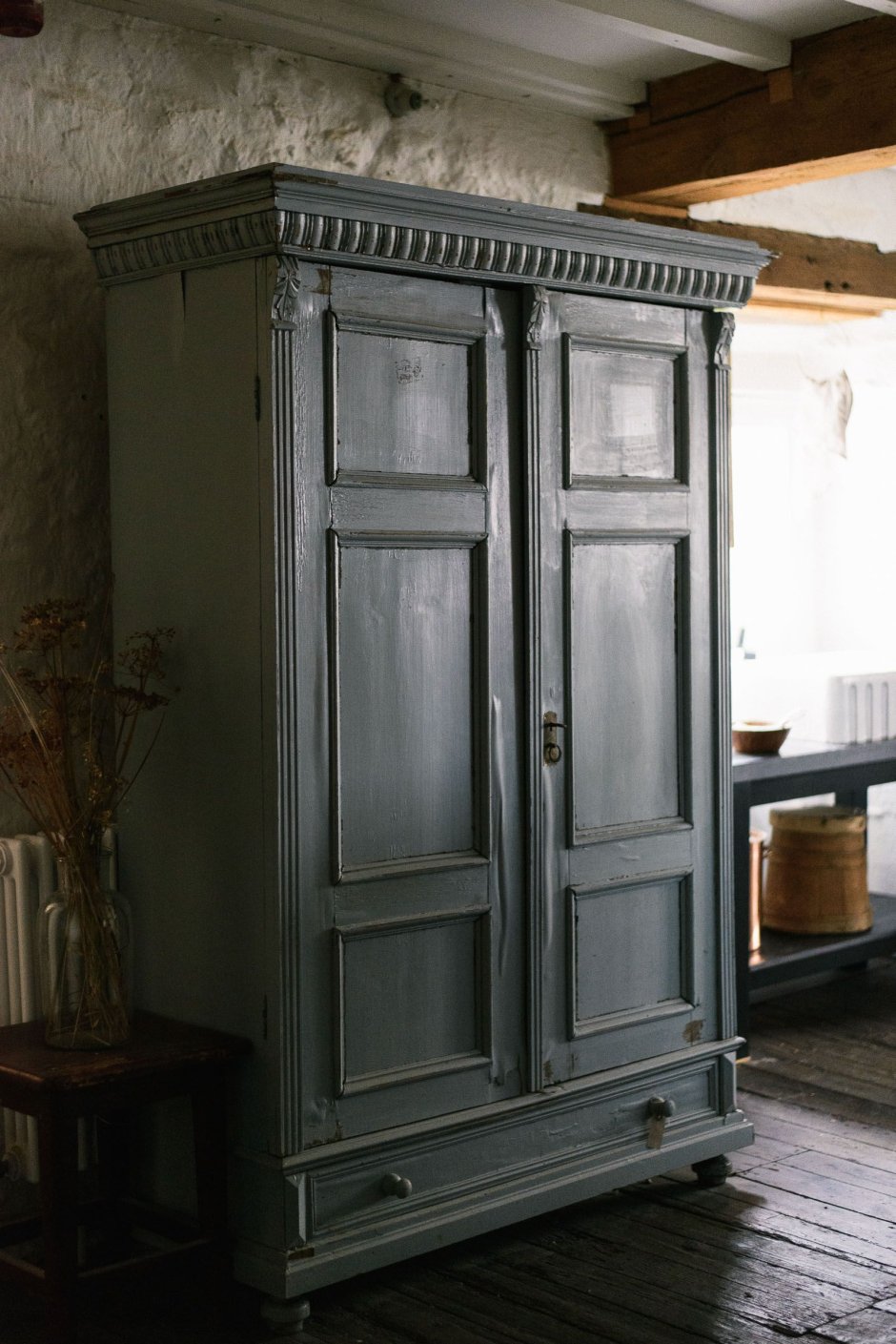Старинные Деревенские шкафы
