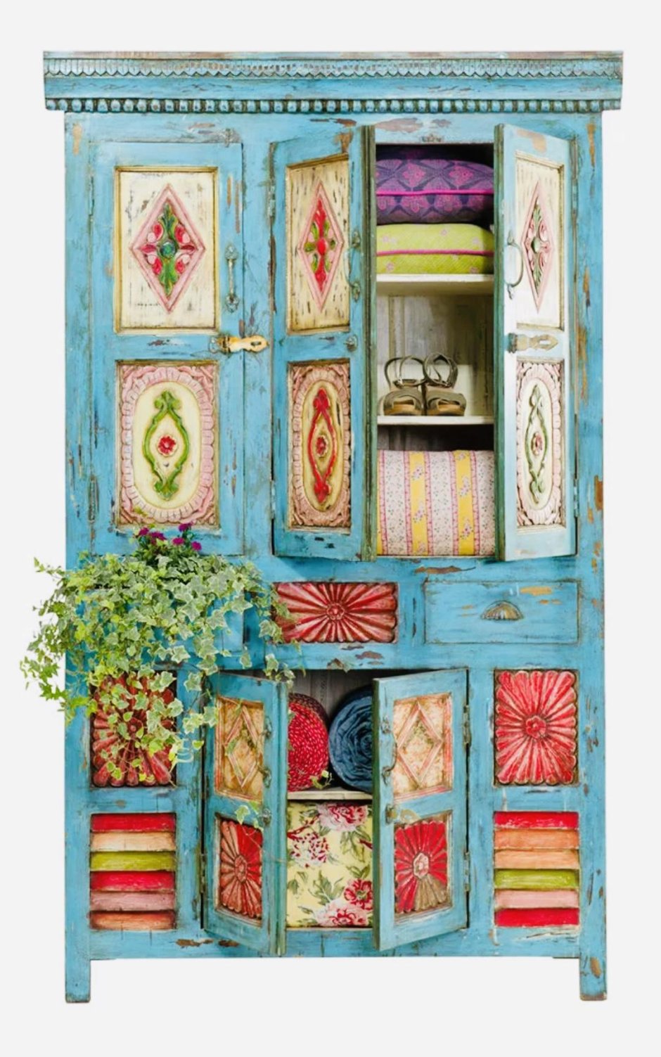 Книжный шкаф в ретро стиле