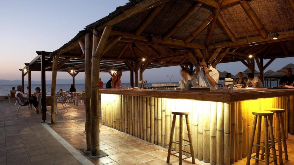 Барная стойка на пляже