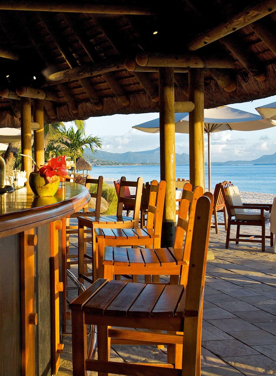 Летний бар на пляже