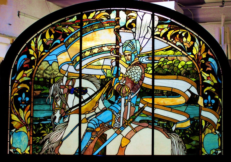 Витражные окна