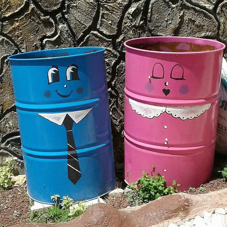 Декор садовых бочек
