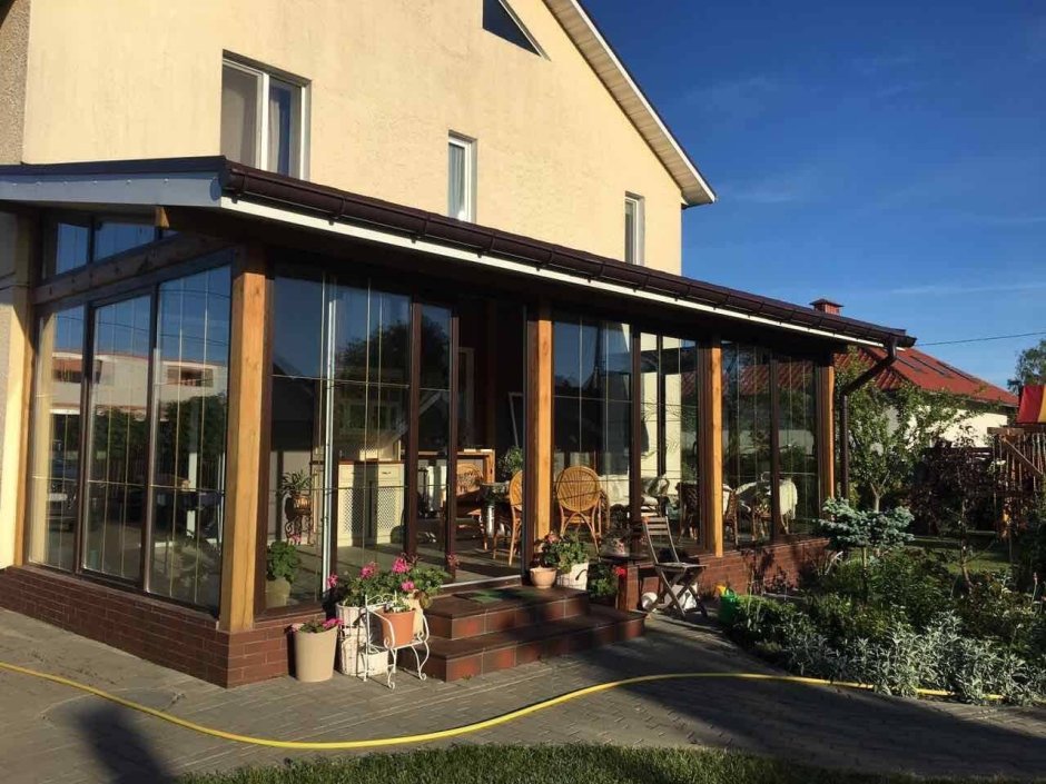 Стеклянная веранда к дому