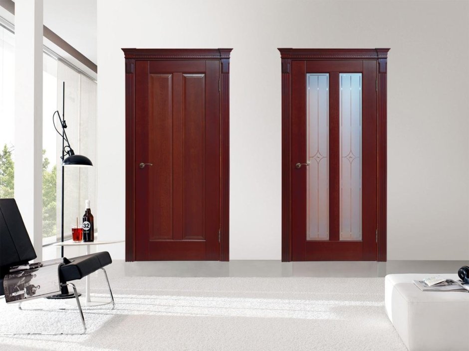 Двери красное дерево в интерьере
