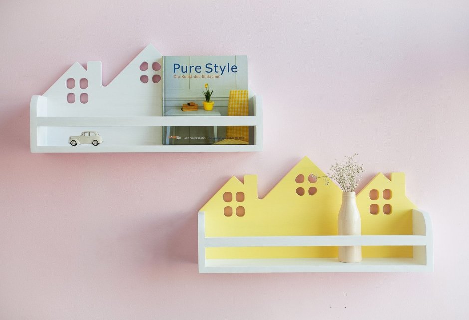 Полочки в детскую комнату из дерева