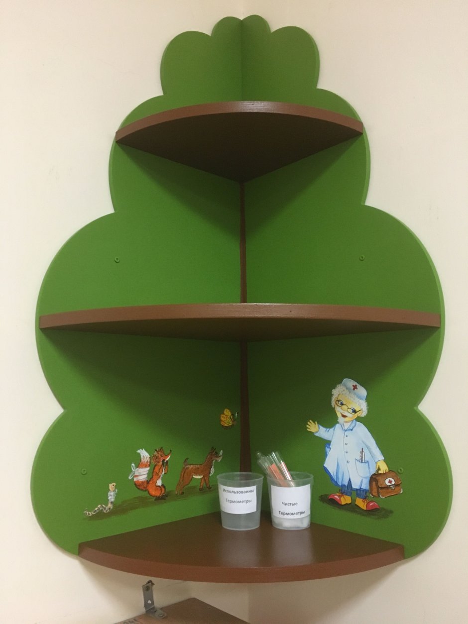 Полки для поделок в детском саду