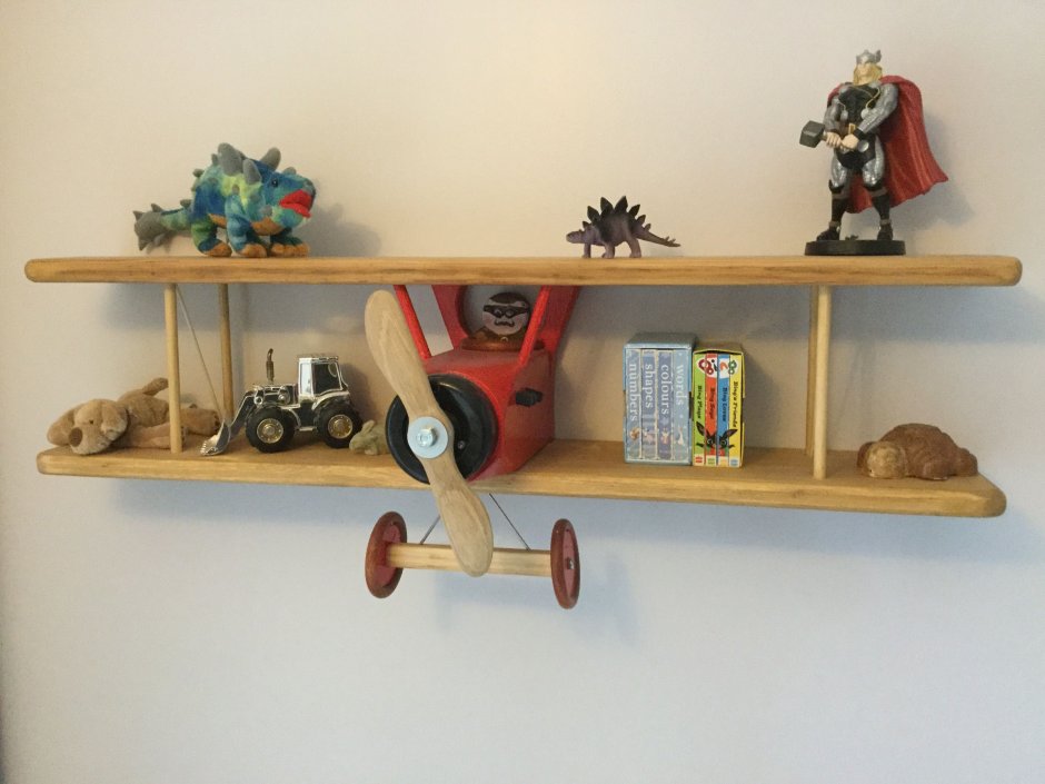 Полки настенные для игрушек