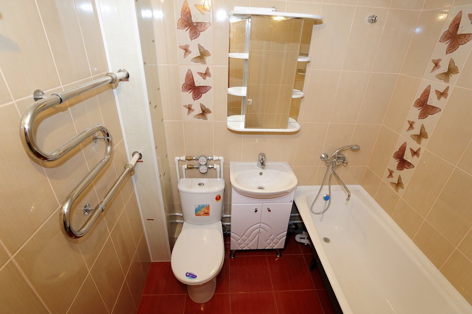 Сантехнический люк под плитку