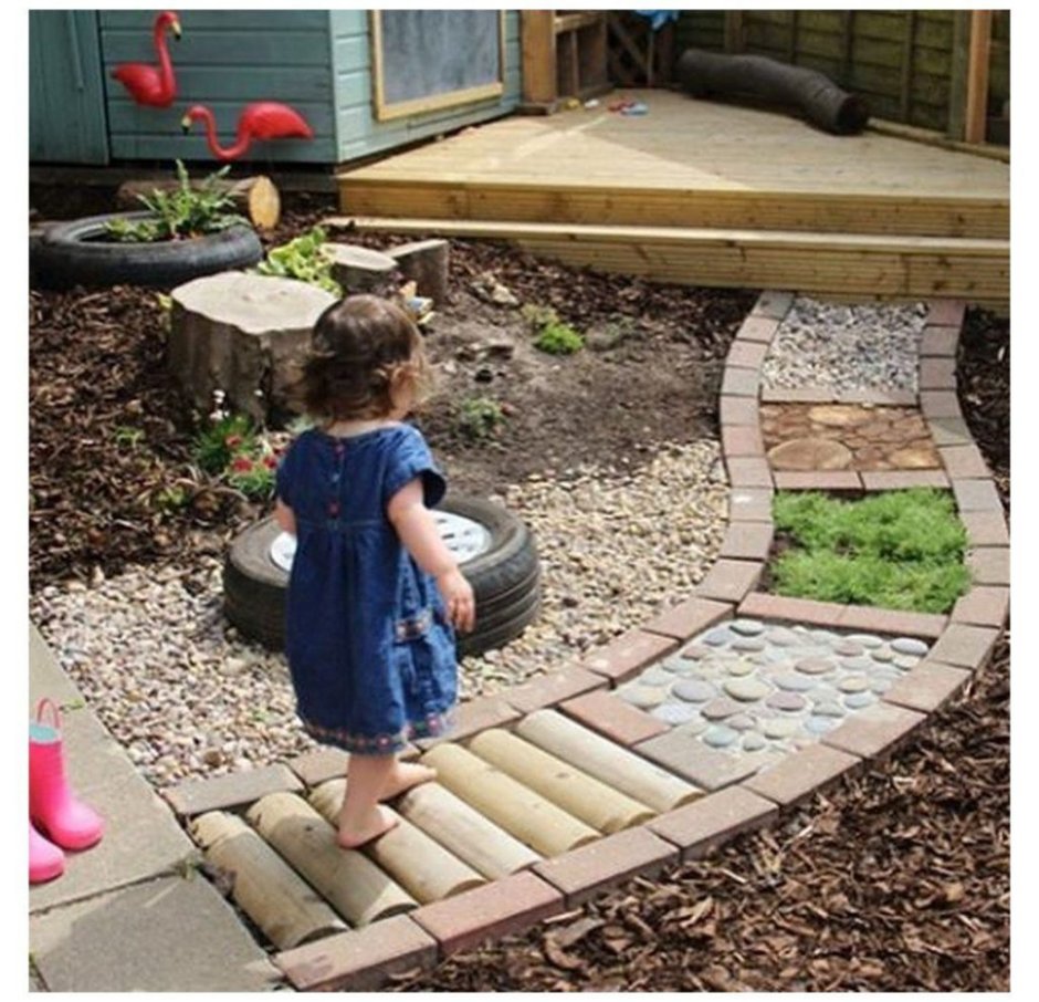 Сенсорная дорожка в саду