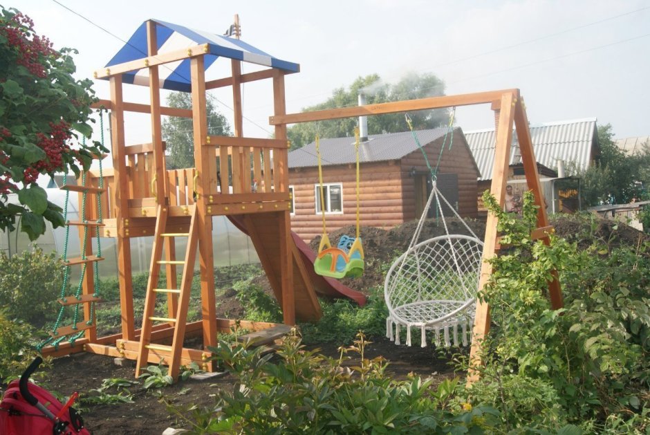 Площадка для детей на даче