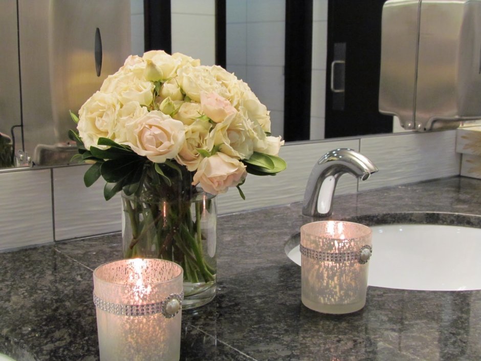 Декоративные цветы на стену