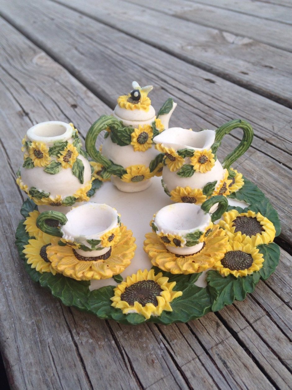 Чайный сервиз с подсолнухами