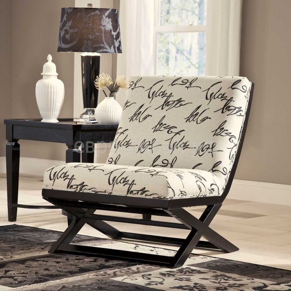 Стильные кресла для гостиной